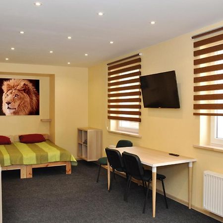 Riga City Center Quiet Apartment With Free Private Parking Exterior photo